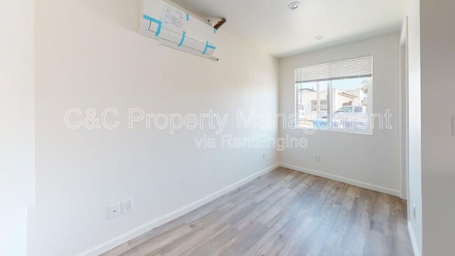 Building Photo - 464 Cortes St