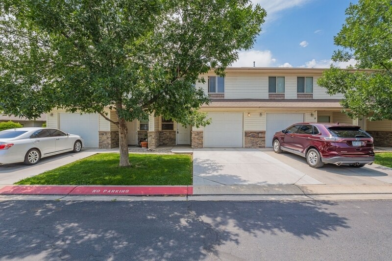 Primary Photo - 2475 Theresea Ln