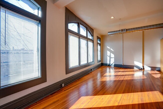 Foto del edificio - Spacious Newport Loft