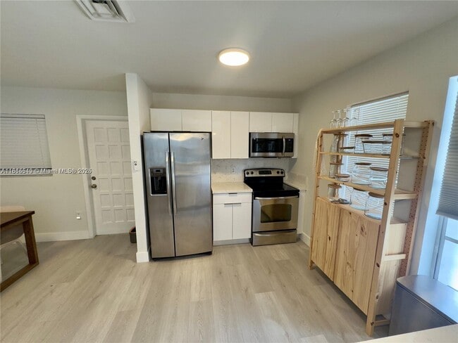 Foto del edificio - 3231 SW 25th St