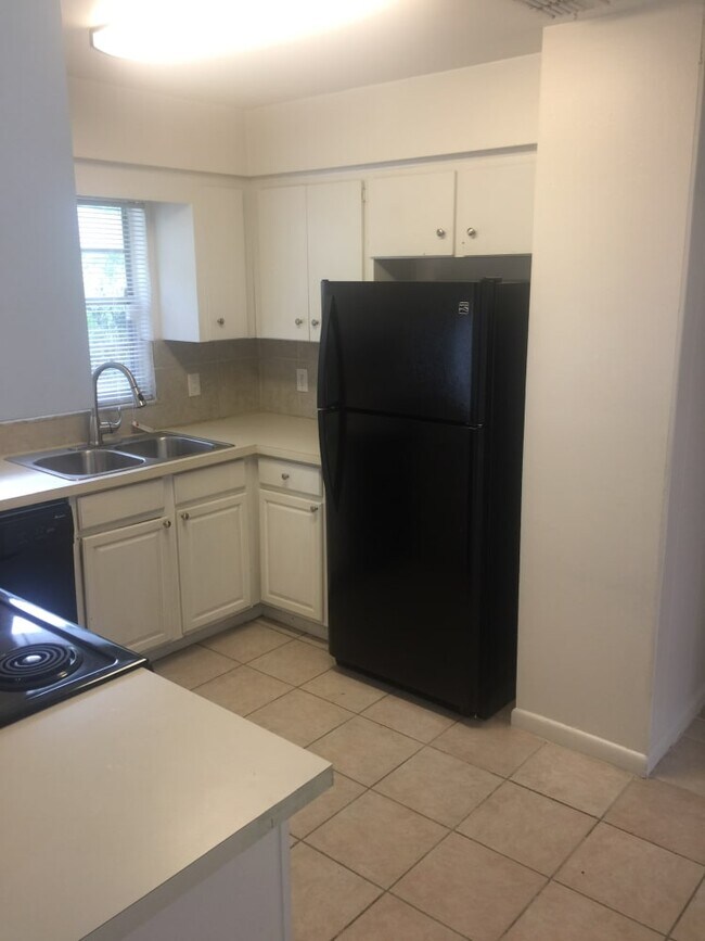 Building Photo - 6132 Rhythm Cir