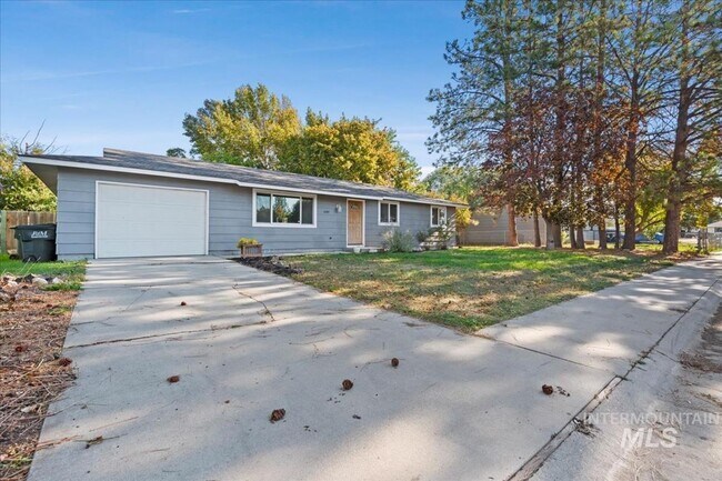 Foto del edificio - Updated Kuna Home with Private Backyard