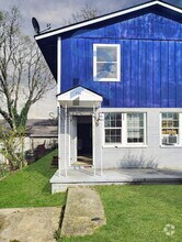 Building Photo - 774 Lilly Ave