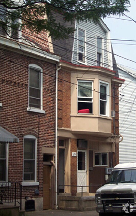 Main Building Photo - 234 N Jordan St