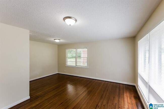 Building Photo - 1205 Brighton Rd