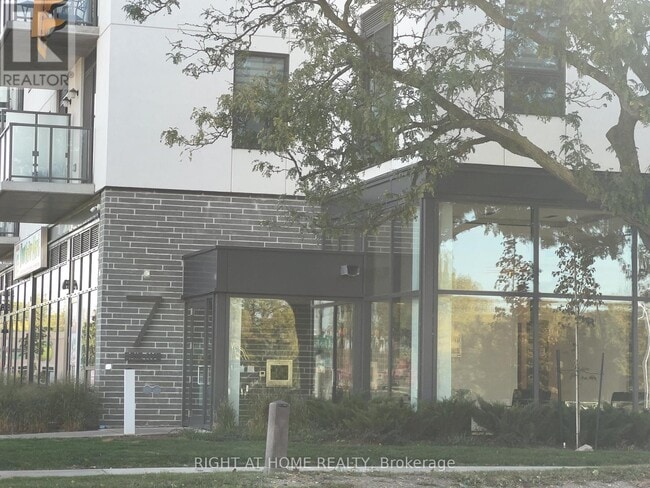 Building Photo - 7 Erie Ave