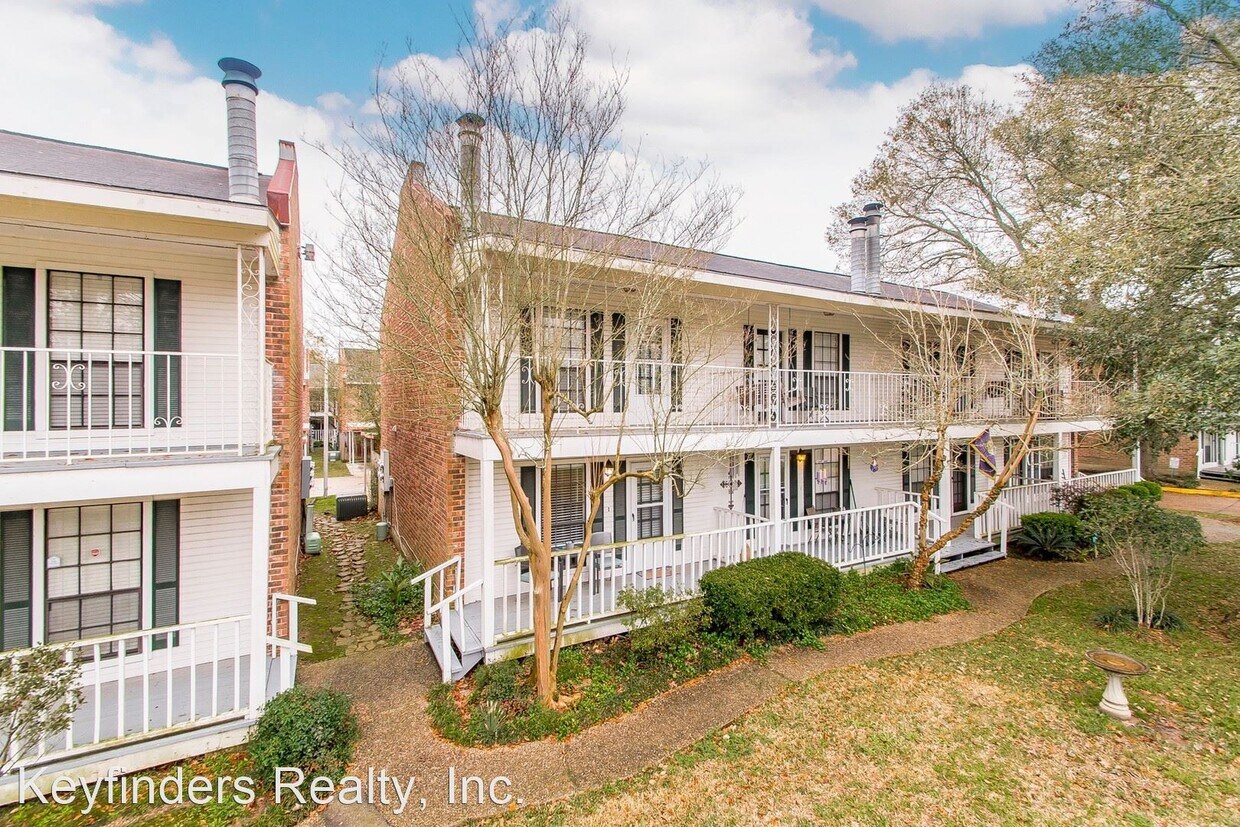 Primary Photo - 2 br, 2.5 bath House - 4408 Stumberg Lane
