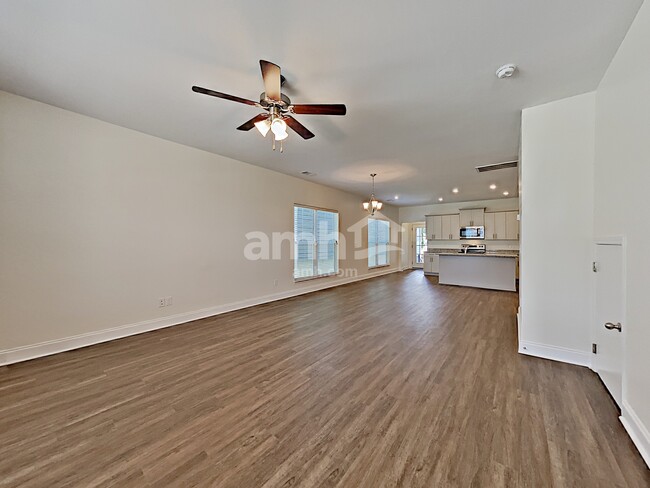 Building Photo - 5332 Tupelo St