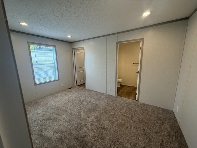 Building Photo - 5410 E Deadwood Dr