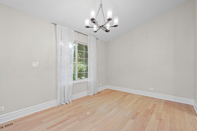 Building Photo - 2425 Palazzo Dr