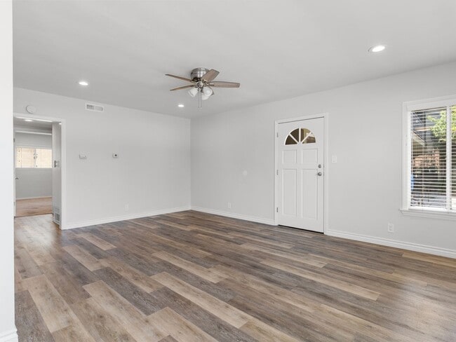 Foto del edificio - 1340 W Parade St