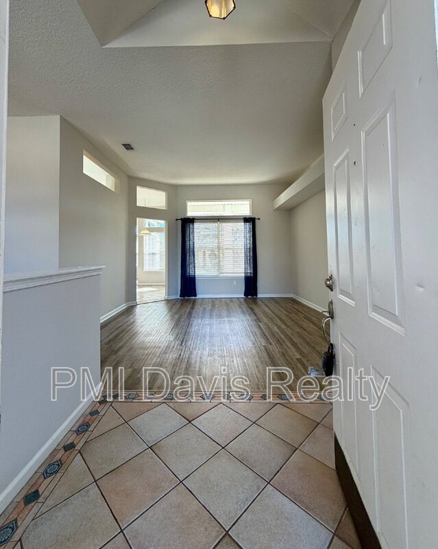 Foto del edificio - 1771 Pickwick Pl