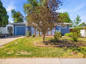 Building Photo - 1816 Orchard Pl