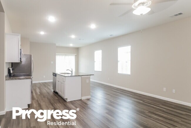 Building Photo - 6103 Harrah Ln