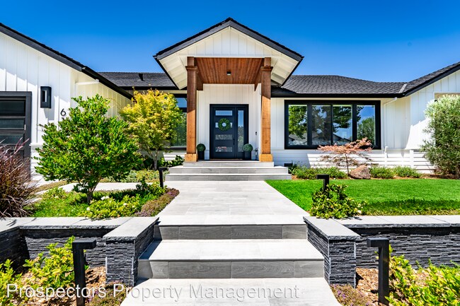 Building Photo - 3 br, 2.5 bath House - 614 Serpentine Ct