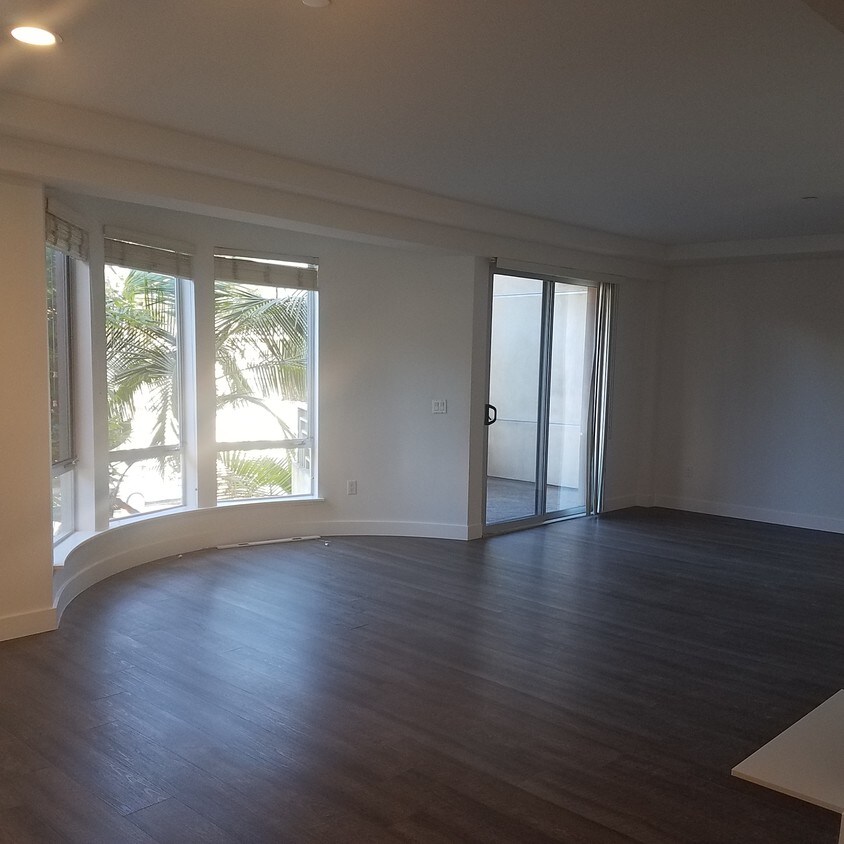 2111 S Beverly Glen Blvd, Los Angeles, CA 90025 Condo for Rent in Los
