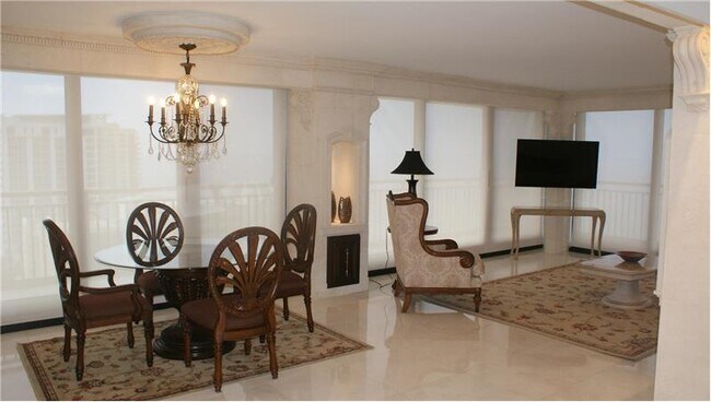 Foto del edificio - 3400 N Ocean Dr