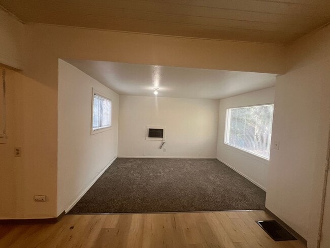 Foto del edificio - LH217