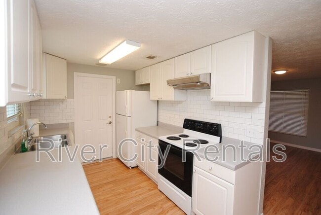 Foto del edificio - 10767 Happy Vale Rd