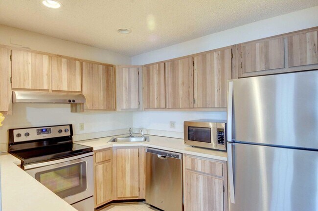 Building Photo - 4850 Sable Pine Cir