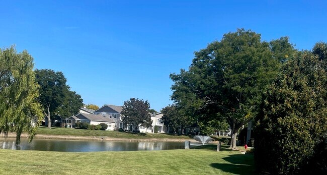 Foto del edificio - 683 Cleo Ct