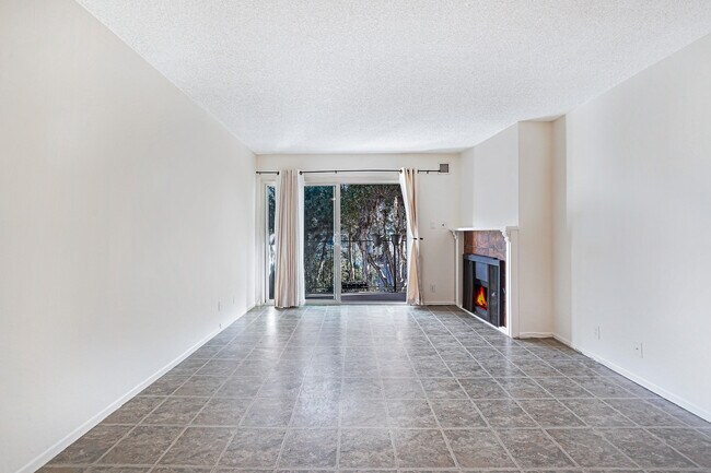 Foto del edificio - 8163 Redlands St