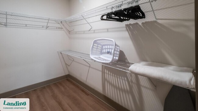 Foto del edificio - 202 Promenade Vista St