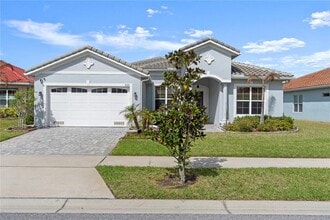 Building Photo - 2320 Symphony Cir