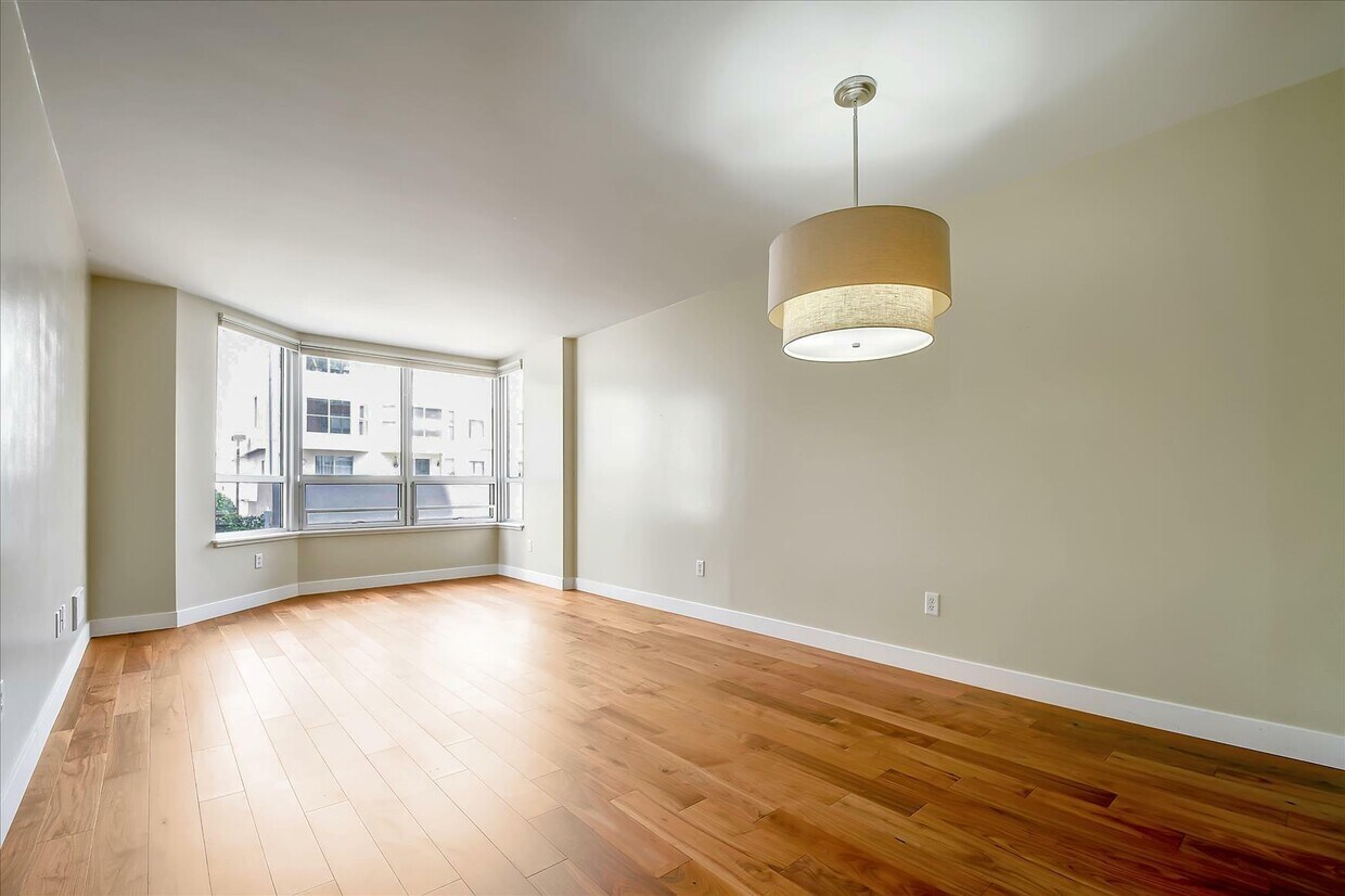 Primary Photo - 650 Turk St