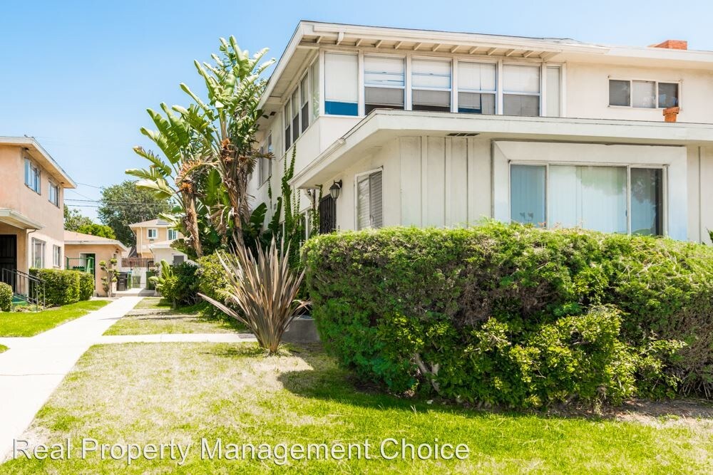 Primary Photo - 10930 Crenshaw Blvd
