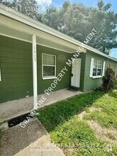 Building Photo - 1409 E 108th Ave