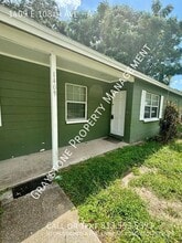 Building Photo - 1409 E 108th Ave