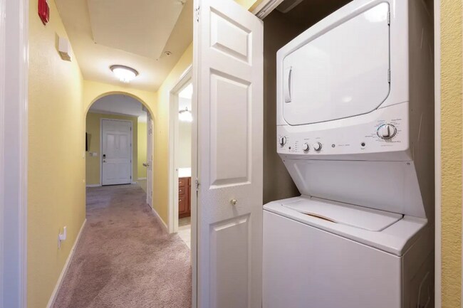 Foto del edificio - Rocklin