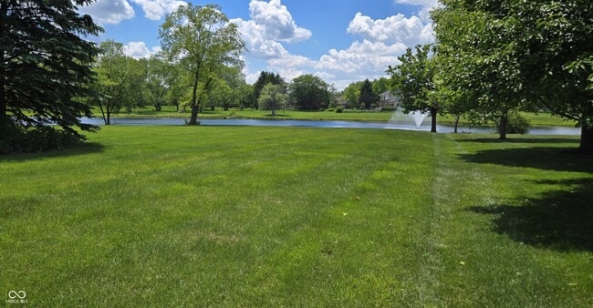 Foto del edificio - 9628 Summerlakes Dr
