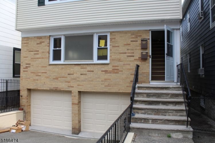 14 Durand Pl Unit 2, Irvington, NJ 07111 Room for Rent in Irvington