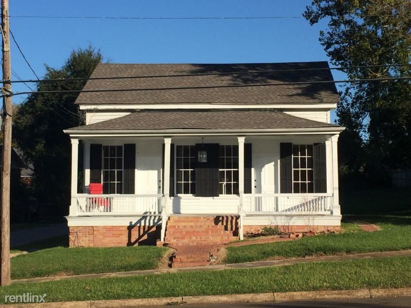 Primary Photo - 3 br, 2 bath House - 311 S. Church Street