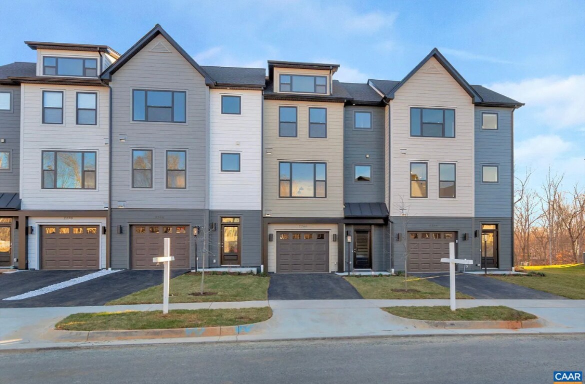 Primary Photo - 2266 Fowler Cir