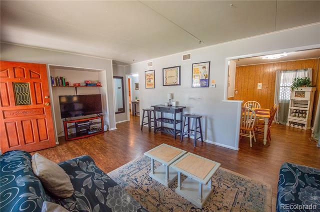 Foto del edificio - 543 Asbury Pl