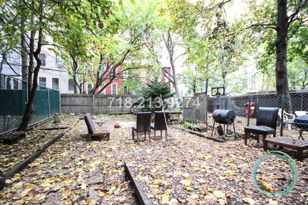 Primary Photo - 949 Bedford Ave