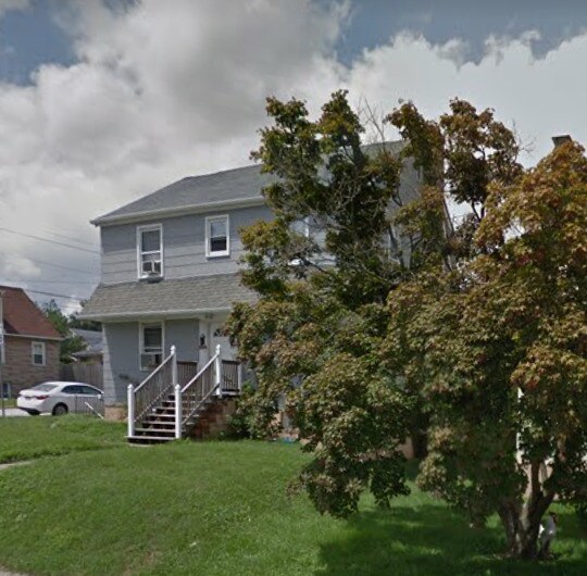 Foto principal - 1300 Francis Ave