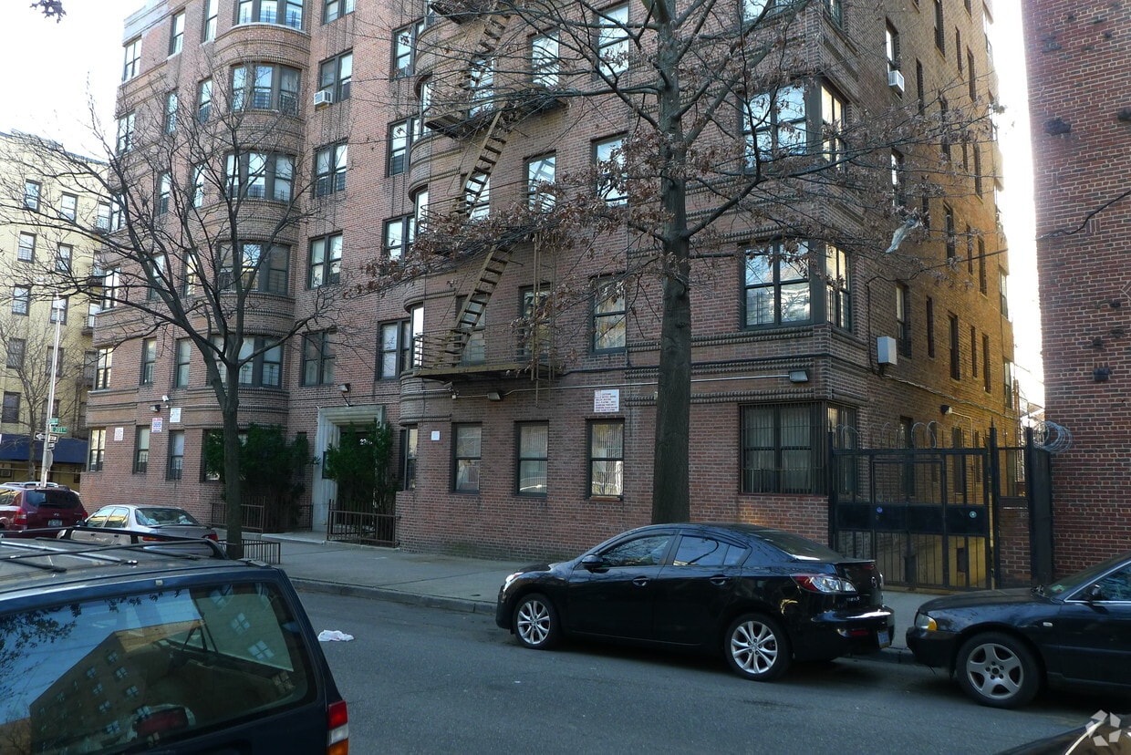 Building Photo - 2986 Briggs Ave