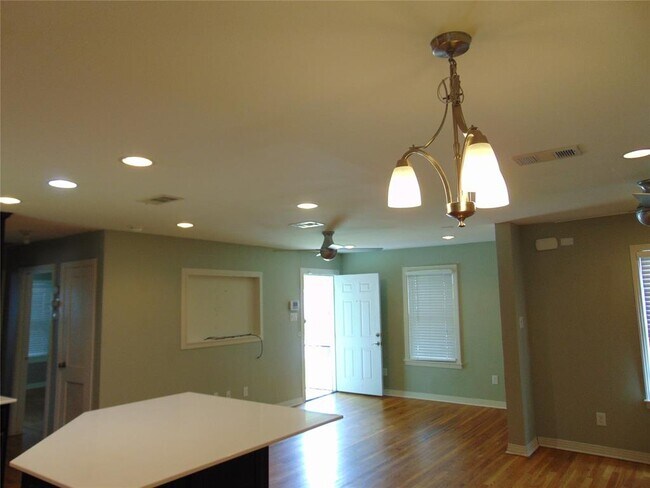Foto del edificio - 210 W 55th St