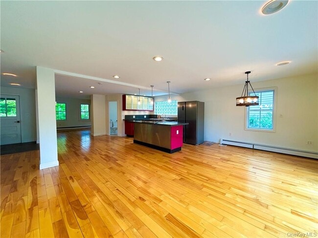 Building Photo - 941 Elting Rd