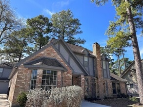 Building Photo - 17707 Moss Point Dr