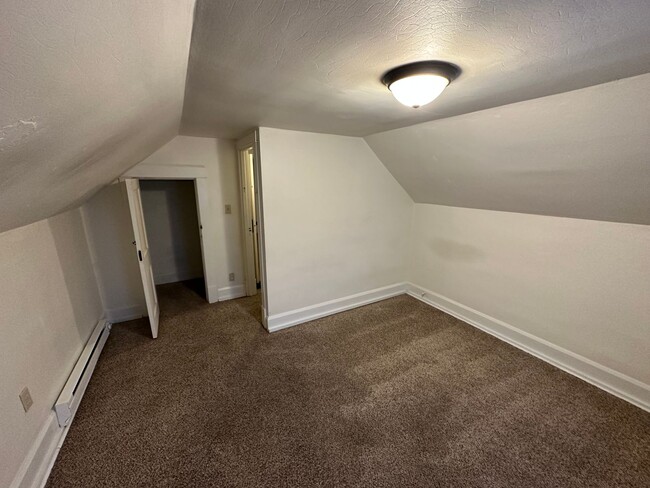 Building Photo - sbr431