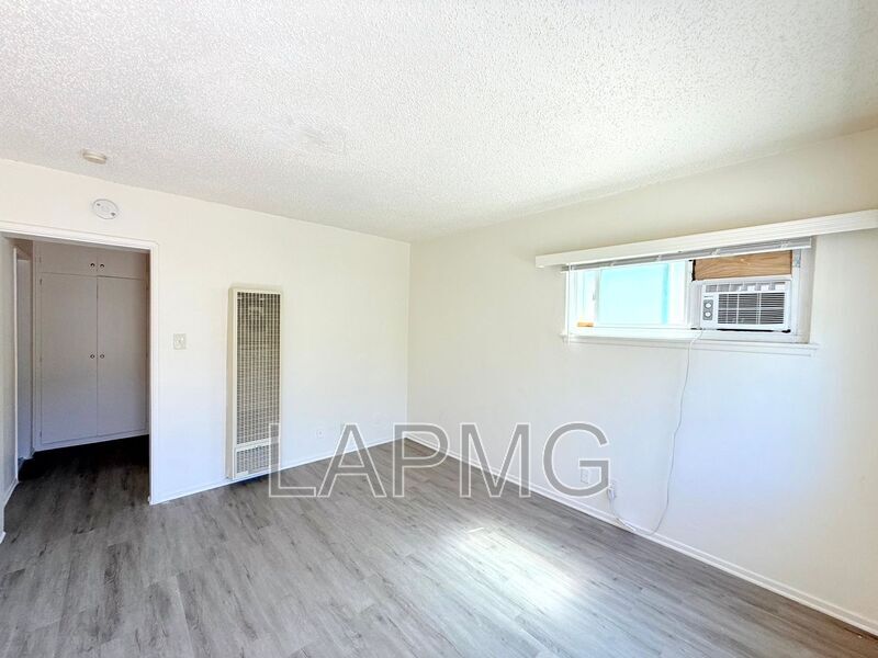 Primary Photo - 4308-4308 City Terrace Dr