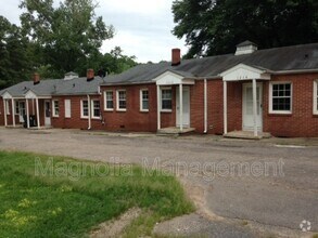 Building Photo - 1214 Parham St
