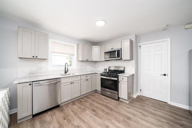 Foto del edificio - 9009 Durham Ave