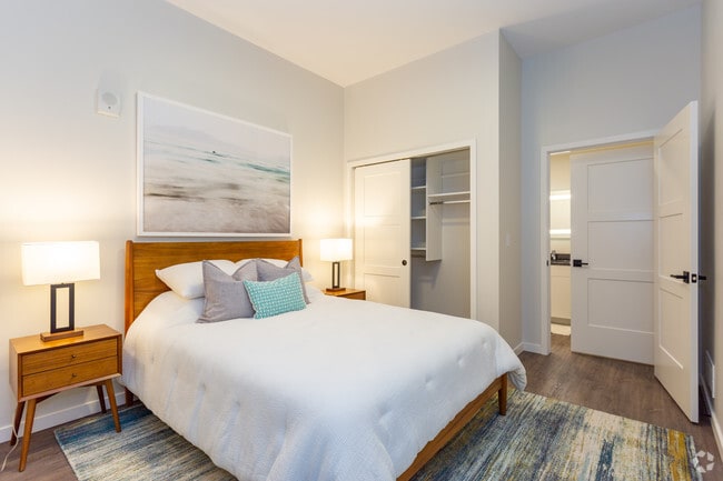 Interior Photo - Studio Park Towers and Lofts