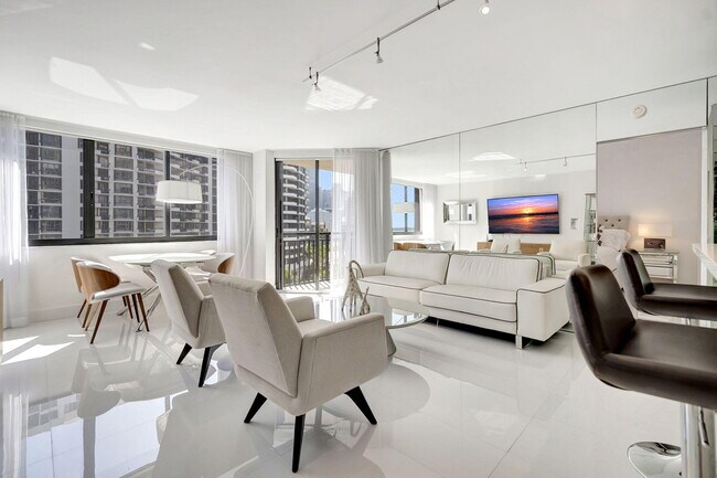 Foto del edificio - 540 Brickell Key Dr